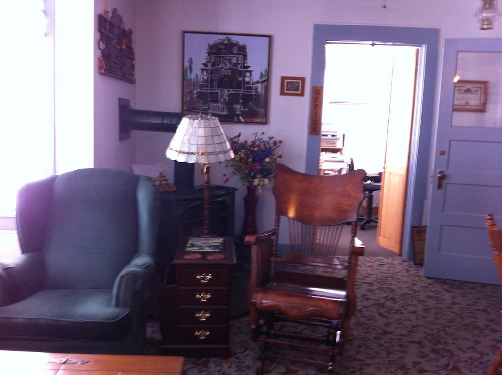 Pullman House Inn Portola 외부 사진